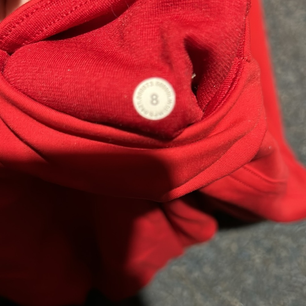 Lululemon - Picture 4 of 8